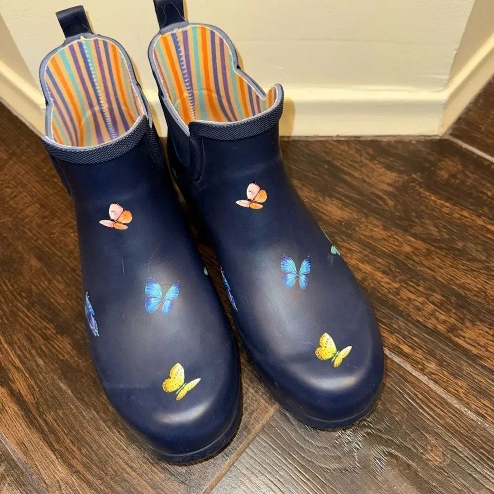 Galleria Navy Butterfly Chelsea Ankle Rain Boots Women's Size 10 Waterproof EUC